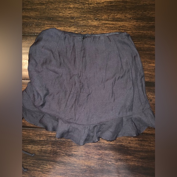 Isabelle’s Cabinet Ruffle Black Mini Skirt - size S - Picture 4 of 4